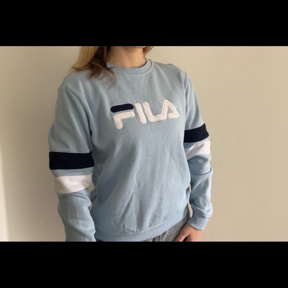 Baby Blue Crew Neck - Picture 2 of 3